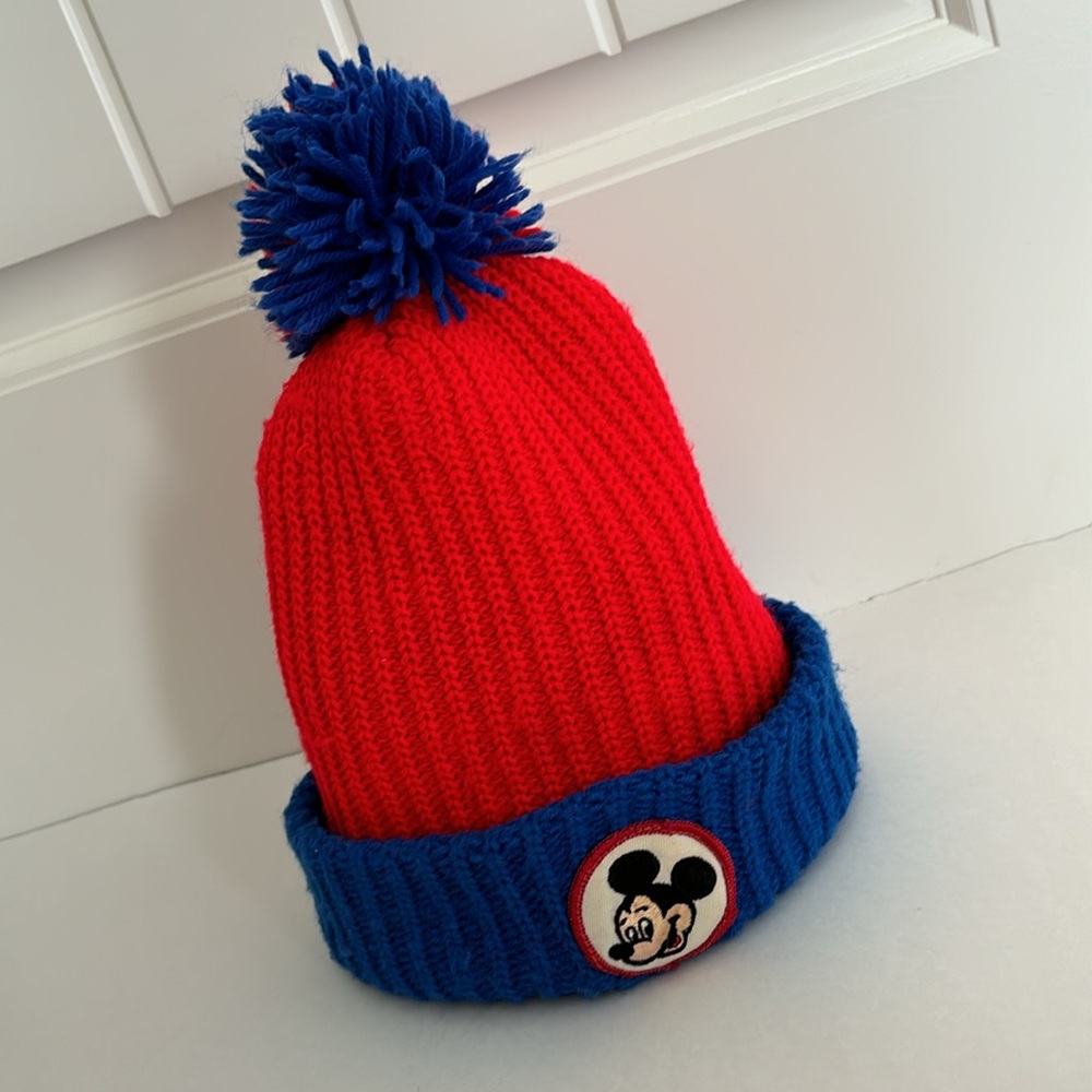 Rare Vintage Walt Disney Red White Blue Mickey Mouse Patch Knit Beanie Hat‎ Pom